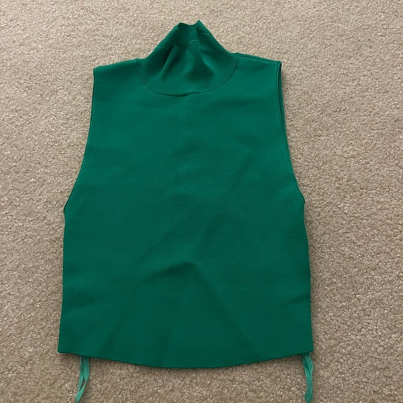 Darina Cotton Crop Sweater Tank in Green - Picture 2 of 3
